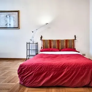  Apartment Piazza Duomo